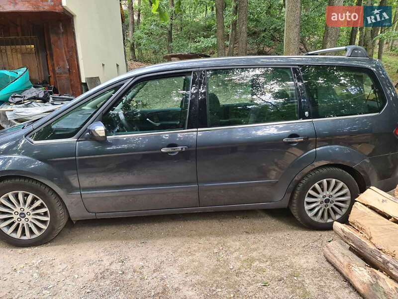 Мінівен Ford Galaxy 2006 в Мукачевому