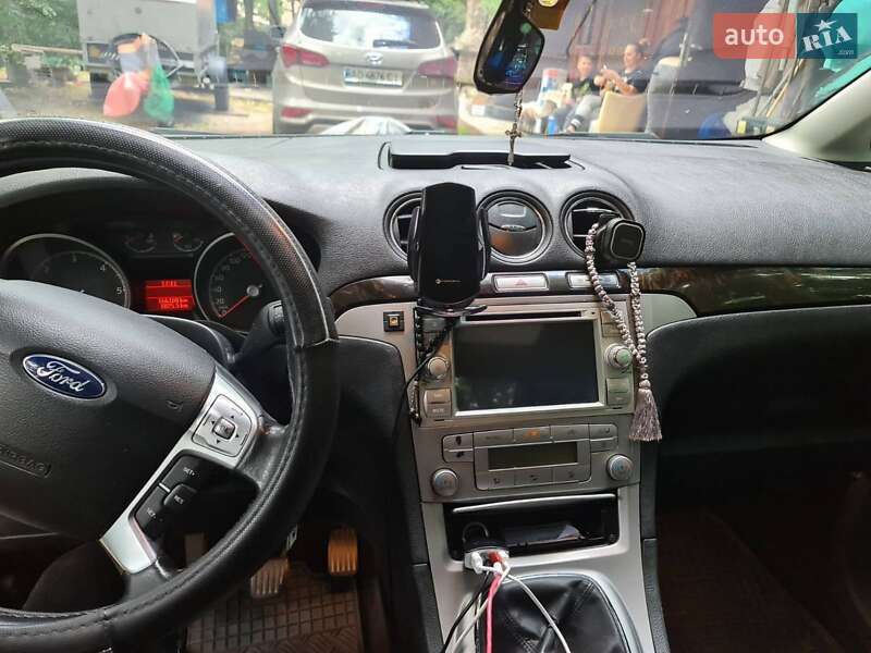 Мінівен Ford Galaxy 2006 в Мукачевому