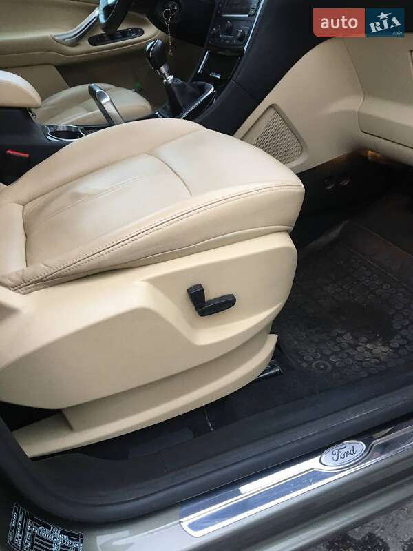 Минивэн Ford Galaxy 2011 в Тернополе
