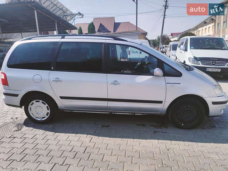 Минивэн Ford Galaxy 2005 в Черновцах