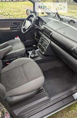 Минивэн Ford Galaxy 2005 в 