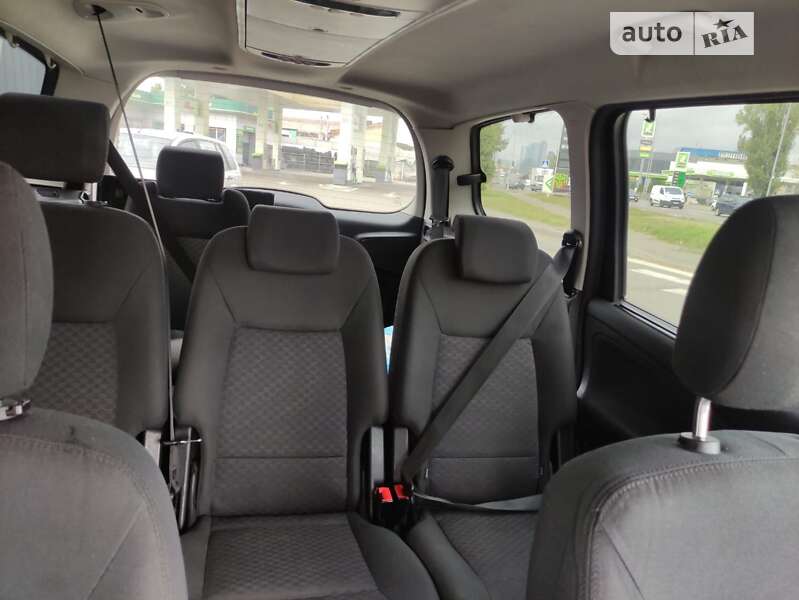 Минивэн Ford Galaxy 2009 в Киеве