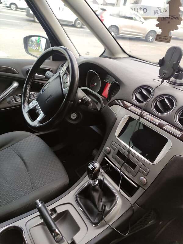 Минивэн Ford Galaxy 2009 в Киеве