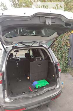 Минивэн Ford Galaxy 2009 в 