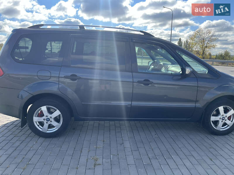 Мінівен Ford Galaxy 2009 в Києві