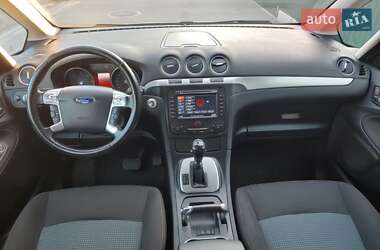 Минивэн Ford Galaxy 2013 в 