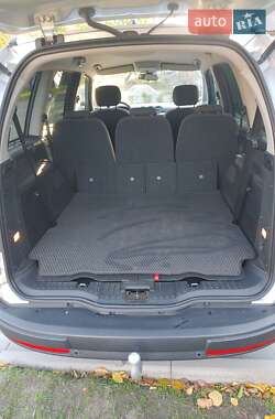 Минивэн Ford Galaxy 2013 в 