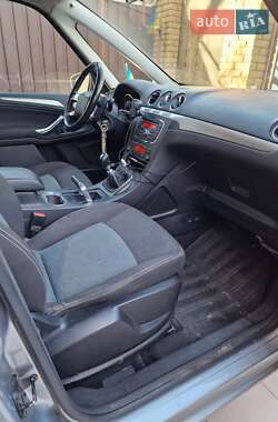 Минивэн Ford Galaxy 2011 в 