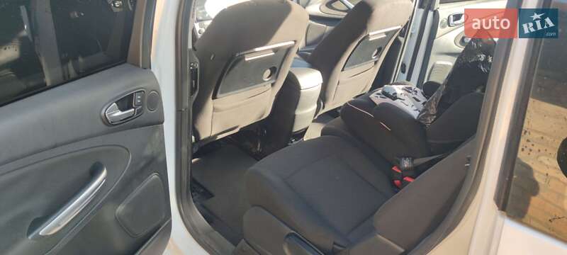 Минивэн Ford Galaxy 2010 в Нововолынске