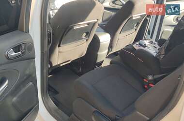 Минивэн Ford Galaxy 2010 в 