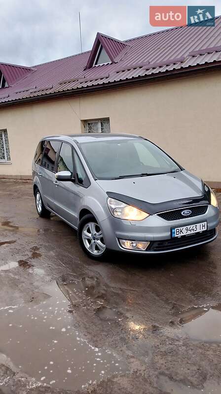 Минивэн Ford Galaxy 2010 в Ровно