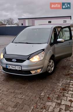 Минивэн Ford Galaxy 2010 в 