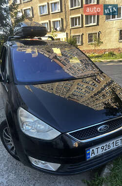 Минивэн Ford Galaxy 2010 в 