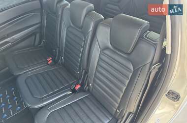 Минивэн Ford Galaxy 2019 в 