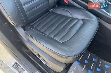 Минивэн Ford Galaxy 2019 в 
