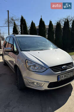 Минивэн Ford Galaxy 2010 в 
