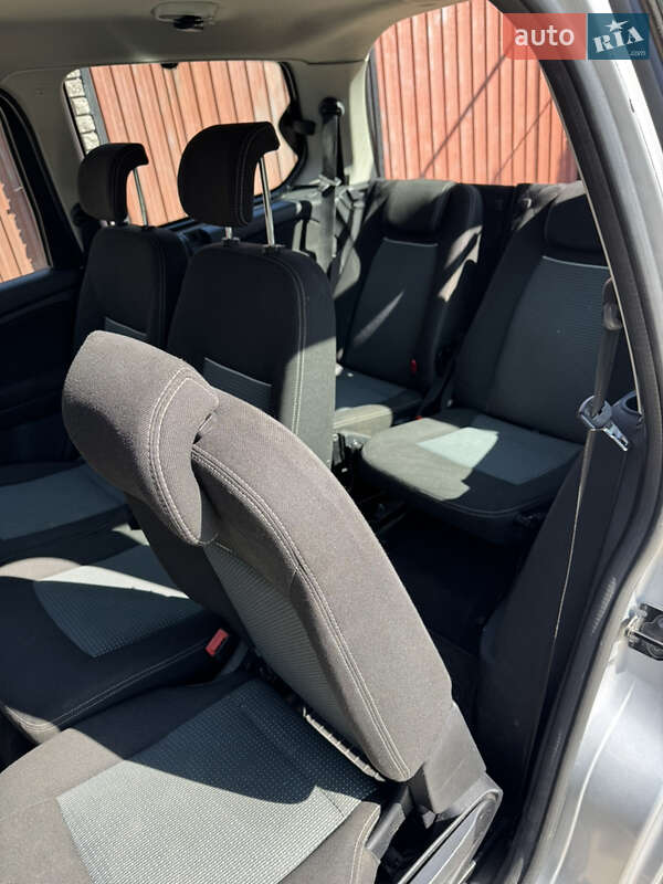 Минивэн Ford Galaxy 2010 в Каменец-Подольском