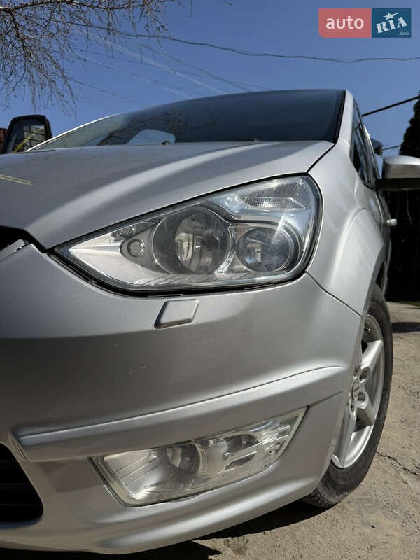 Минивэн Ford Galaxy 2010 в Каменец-Подольском