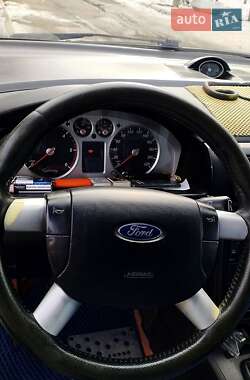 Минивэн Ford Galaxy 2004 в 