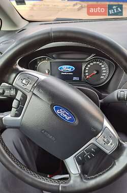 Минивэн Ford Galaxy 2011 в 
