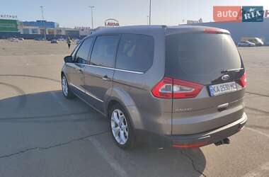 Минивэн Ford Galaxy 2013 в 