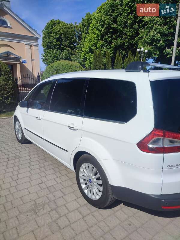 Минивэн Ford Galaxy 2014 в Черновцах