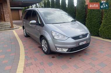 Минивэн Ford Galaxy 2009 в 