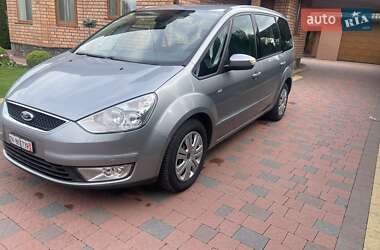 Минивэн Ford Galaxy 2009 в 