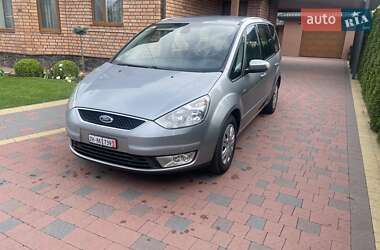 Минивэн Ford Galaxy 2009 в 