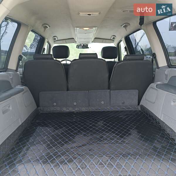 Минивэн Ford Galaxy 2007 в 