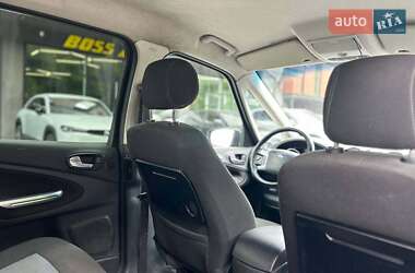 Минивэн Ford Galaxy 2011 в 