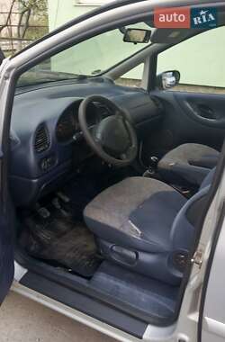 Минивэн Ford Galaxy 2000 в 