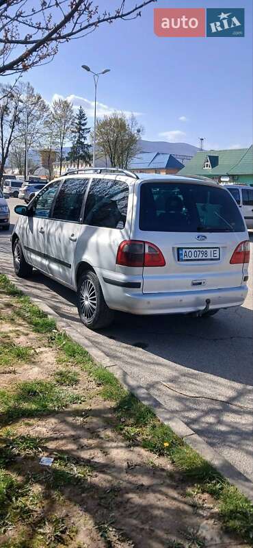 Мінівен Ford Galaxy 2002 в Сваляві