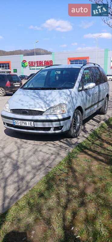 Мінівен Ford Galaxy 2002 в Сваляві