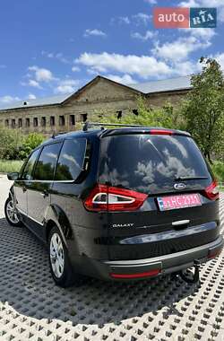 Минивэн Ford Galaxy 2013 в 