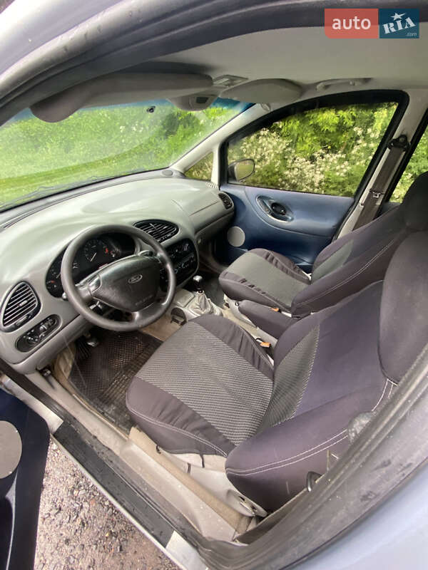 Минивэн Ford Galaxy 1997 в Нововолынске