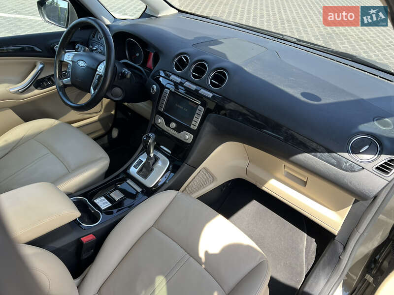 Минивэн Ford Galaxy 2010 в Днепре