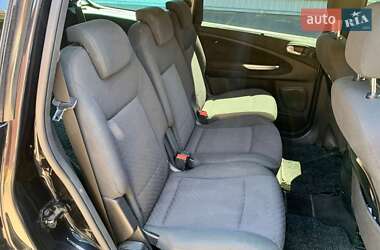 Минивэн Ford Galaxy 2009 в 
