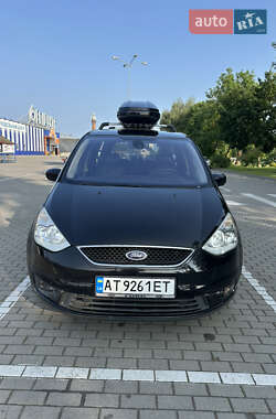 Минивэн Ford Galaxy 2010 в 