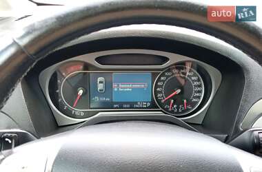 Минивэн Ford Galaxy 2008 в 