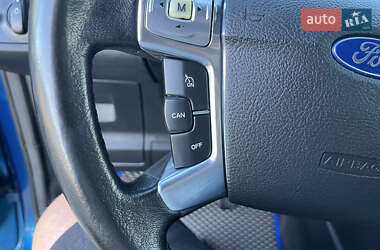 Минивэн Ford Galaxy 2006 в 