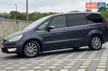 Минивэн Ford Galaxy 2010 в 