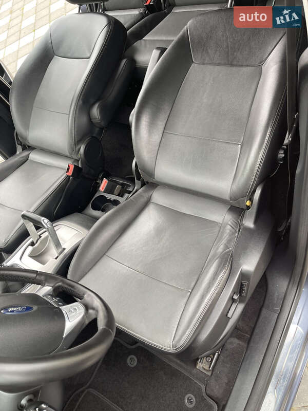 Минивэн Ford Galaxy 2010 в Стрые