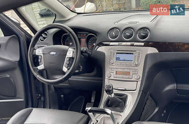 Минивэн Ford Galaxy 2010 в 