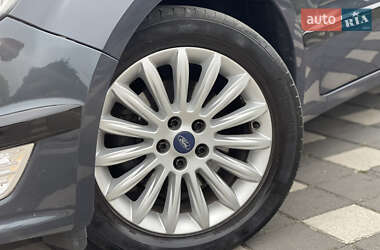 Мінівен Ford Galaxy 2014 в 