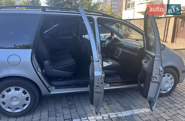 Минивэн Ford Galaxy 2003 в 