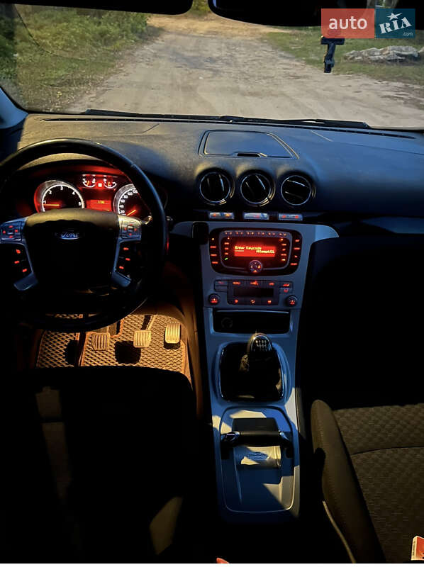 Мінівен Ford Galaxy 2007 в Харкові