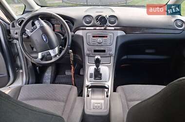 Минивэн Ford Galaxy 2008 в 
