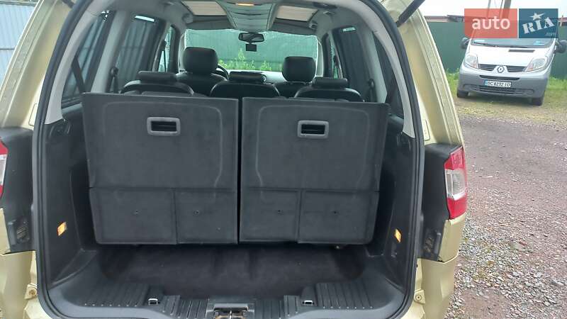 Мінівен Ford Galaxy 2006 в Сокалі