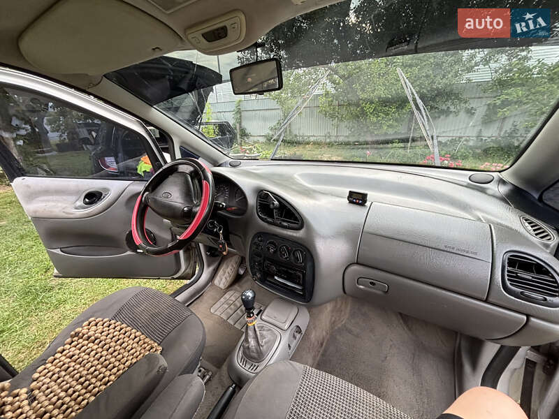 Мінівен Ford Galaxy 1999 в Сумах